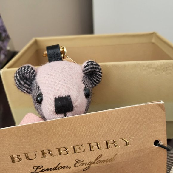 **SOLD** Brand New Burberry Thomas Bear Keychain - Picture 2 of 3